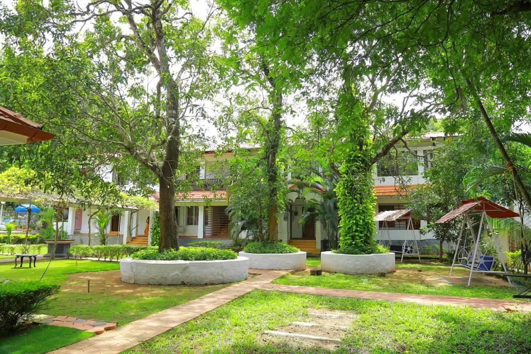 Ayuryogashram Heritage Thrissur Extérieur photo